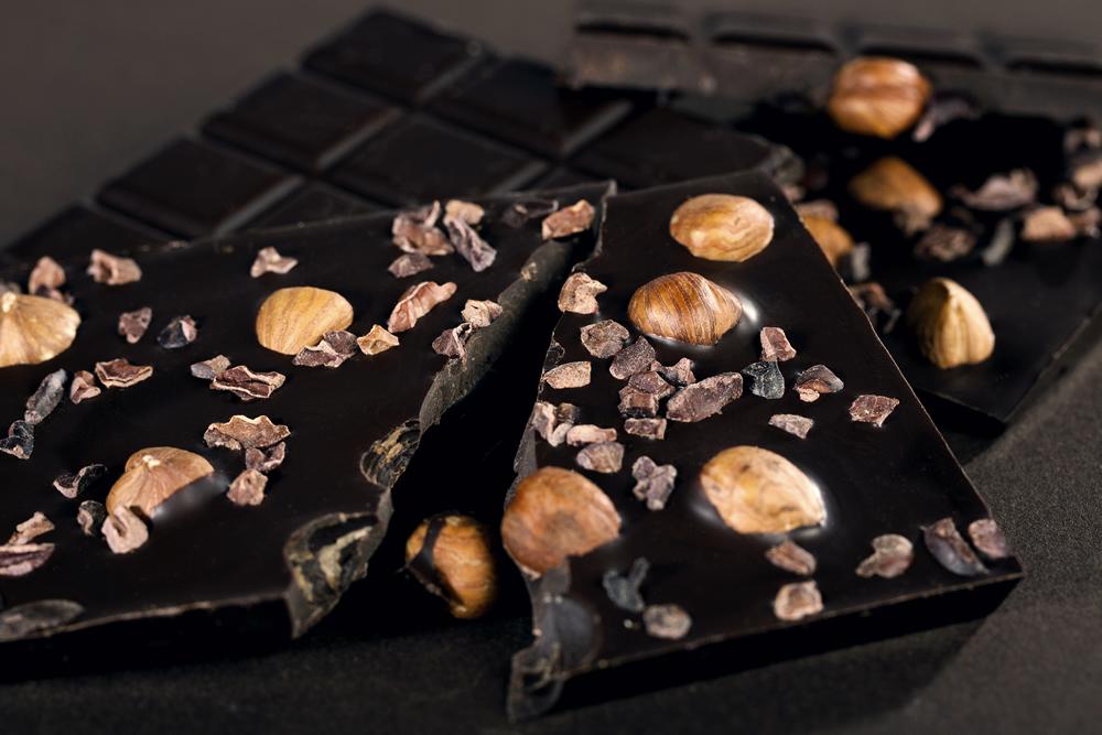 Dark Chocolate, Cocoa Nibs & Hazelnut Bar