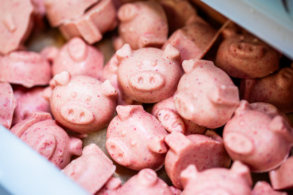 Raspberry Chocolate Pigs