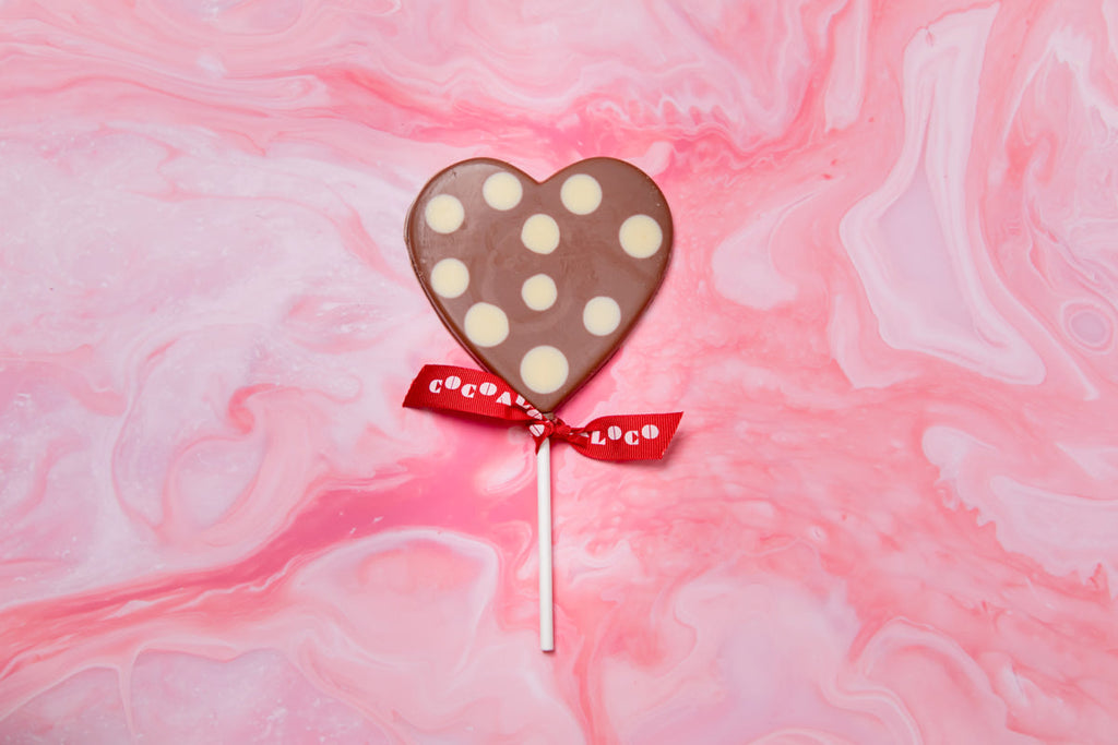 Milk Polka Dot Heart Lolly – 60g