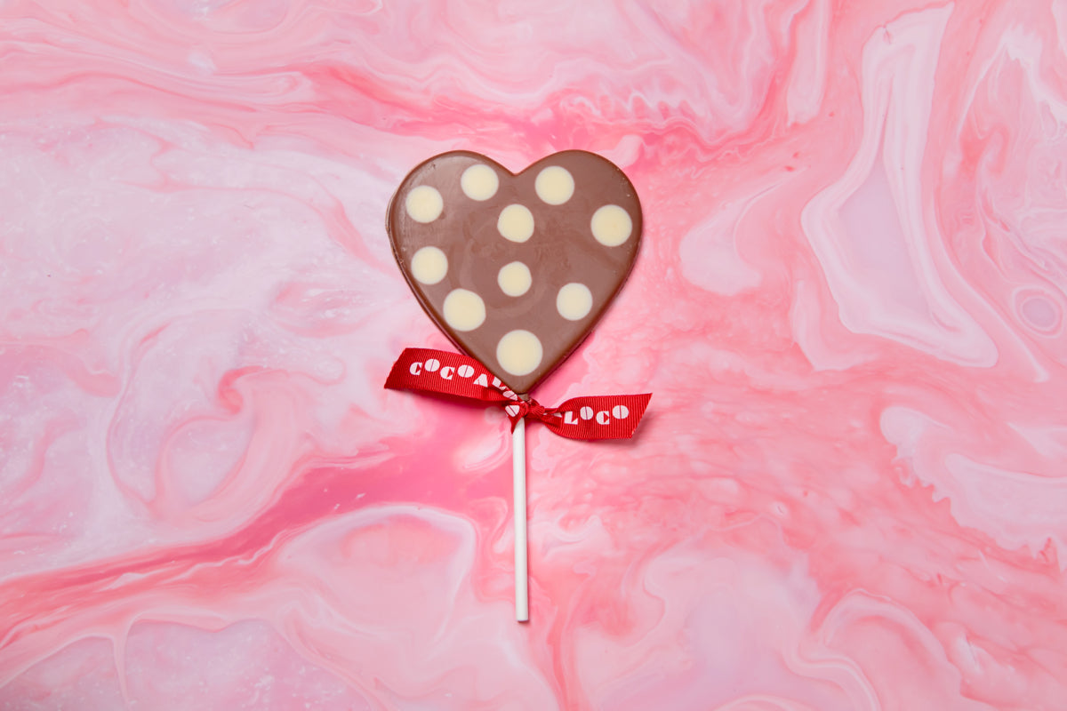 Milk Polka Dot Heart Lolly – 60g