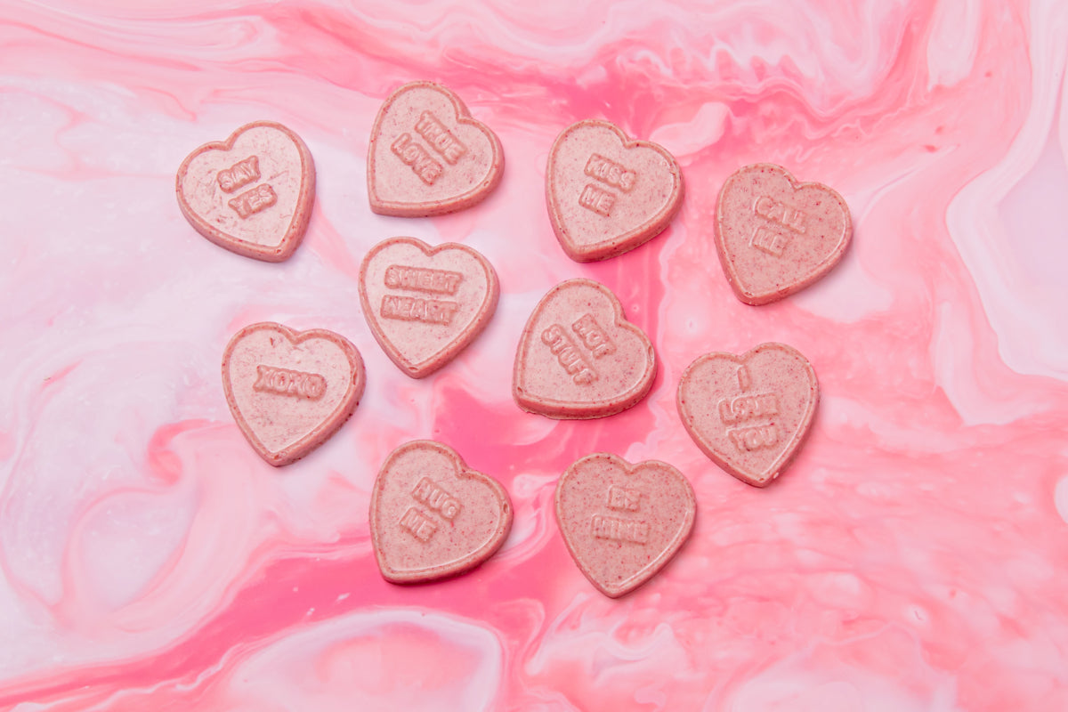 White Chocolate & Raspberry Love Hearts – 100g